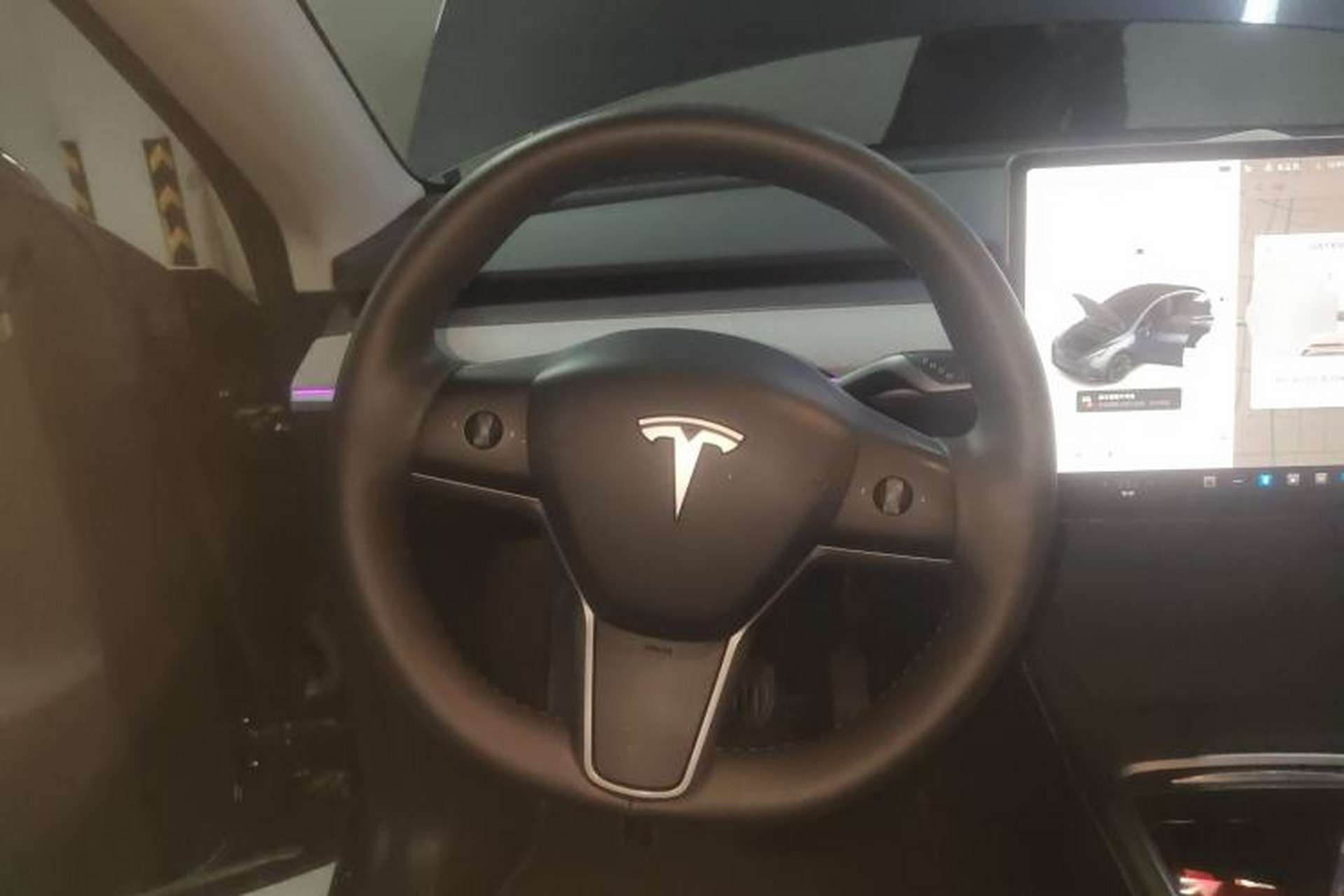 Used Tesla Model Y 2024 Rear-Wheel-Drive Version Steering Wheel