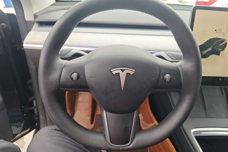 Used Tesla Model Y 2024 Rear-Wheel-Drive Version Steering Wheel