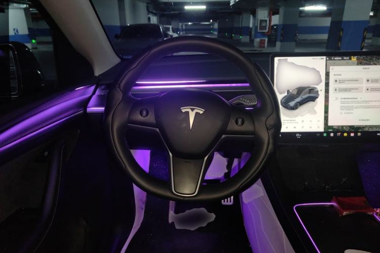 Used Tesla Model Y 2024 Long-Range All-Wheel-Drive Version Steering Wheel