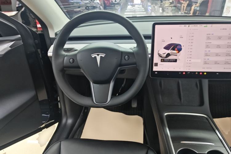 Used Tesla Model Y 2024 Rear-Wheel-Drive Version Steering Wheel
