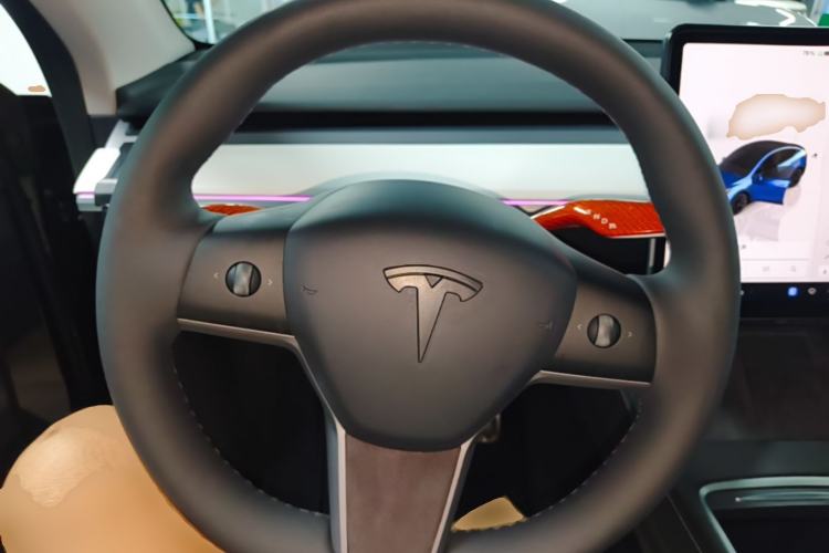 Used Tesla Model Y 2024 Rear-Wheel-Drive Version Steering Wheel
