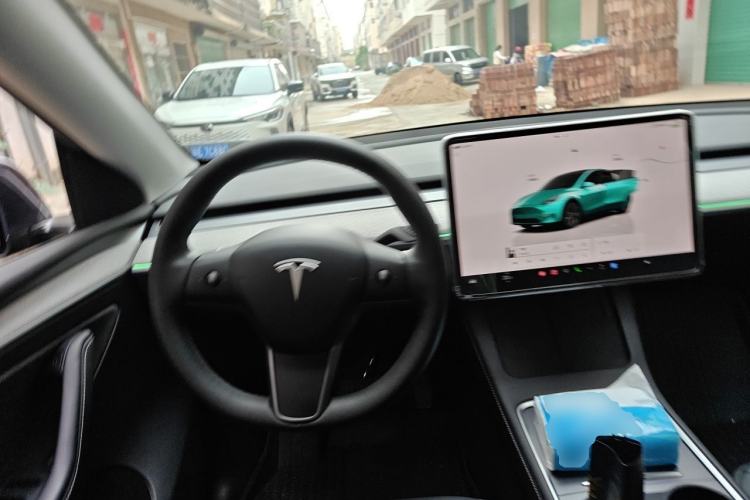 Used Tesla Model Y 2024 Rear-Wheel-Drive Version Steering Wheel