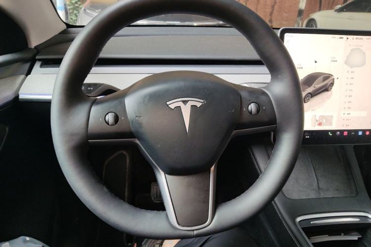 Used Tesla Model Y 2024 Rear-Wheel-Drive Version Steering Wheel