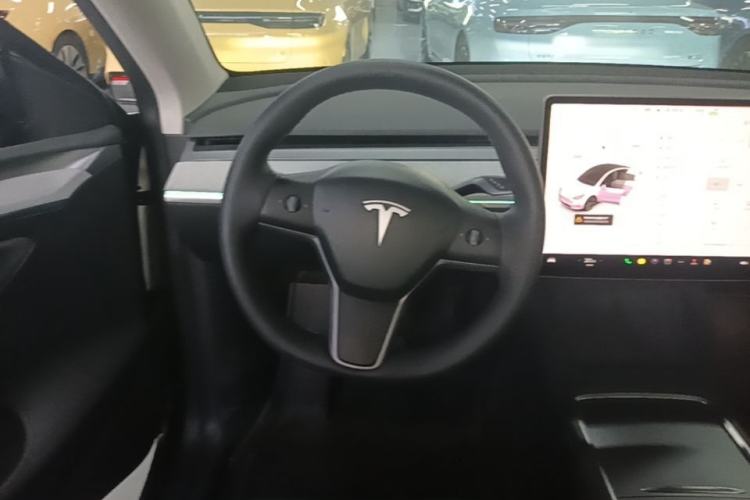 Used Tesla Model Y 2024 Rear-Wheel-Drive Version Steering Wheel