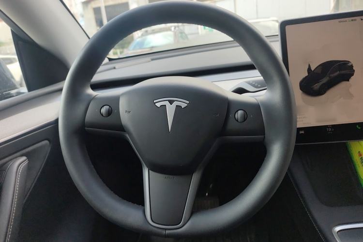 Used Tesla Model Y 2024 Rear-Wheel-Drive Version Steering Wheel