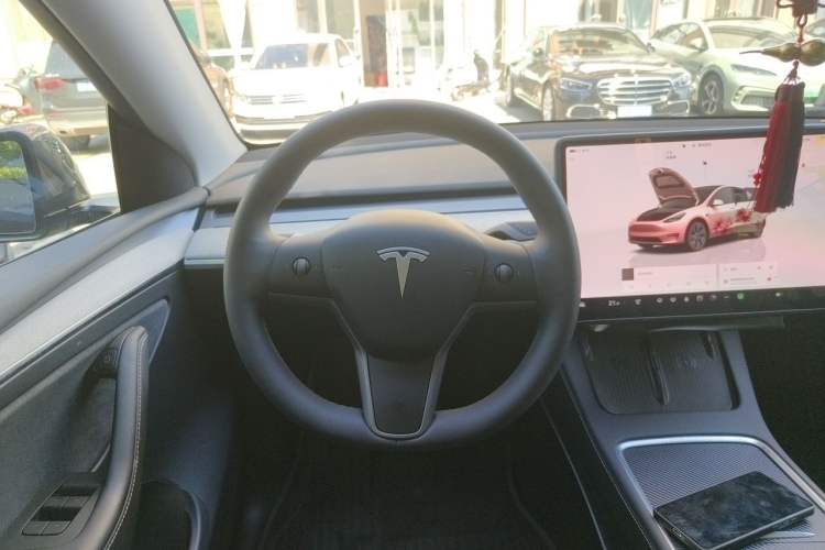 Used Tesla Model Y 2024 Rear-Wheel-Drive Version Steering Wheel