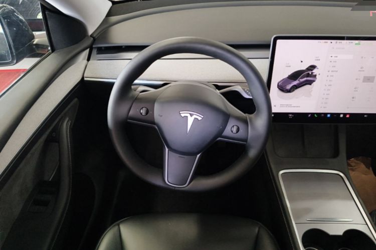 Used Tesla Model Y 2024 Rear-Wheel-Drive Version Steering Wheel