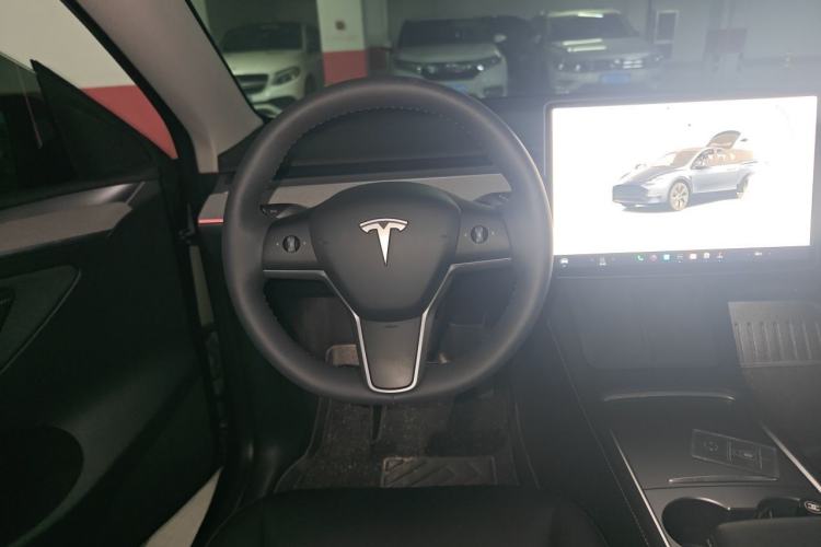 Used Tesla Model Y 2024 Rear-Wheel-Drive Version Steering Wheel