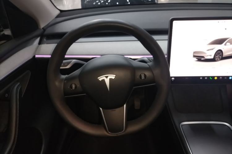 Used Tesla Model Y 2024 Rear-Wheel-Drive Version Steering Wheel