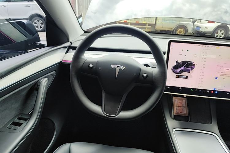Used Tesla Model Y 2024 Rear-Wheel-Drive Version Steering Wheel
