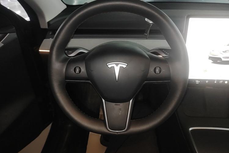 Used Tesla Model Y 2024 Rear-Wheel-Drive Version Steering Wheel