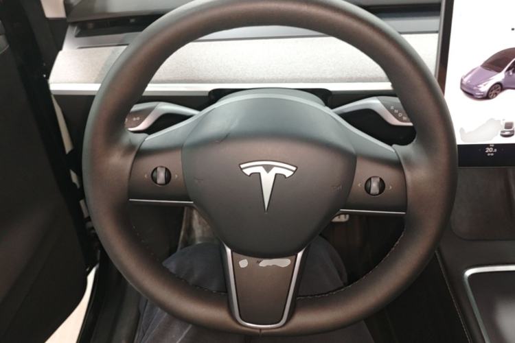 Used Tesla Model Y 2024 Rear-Wheel-Drive Version Steering Wheel