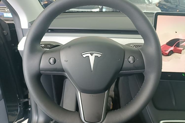 Used Tesla Model Y 2024 Rear-Wheel-Drive Version Steering Wheel