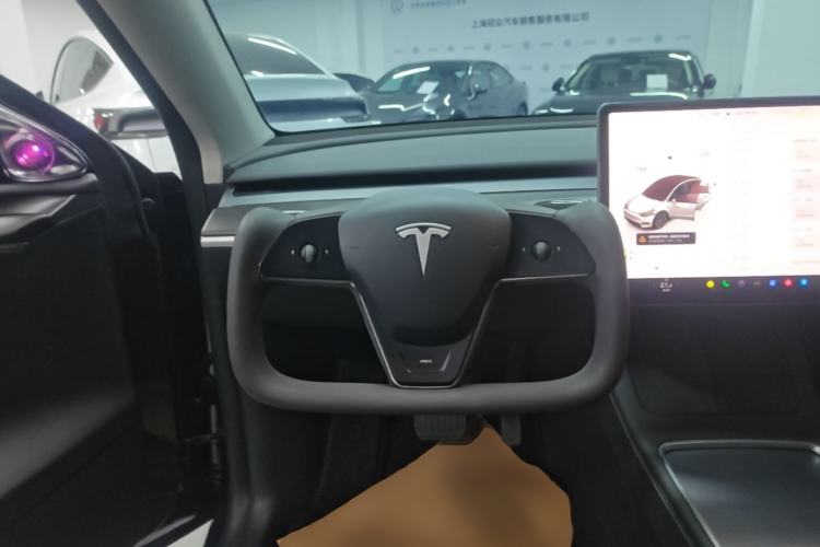 Used Tesla Model Y 2024 Rear-Wheel-Drive Version Steering Wheel