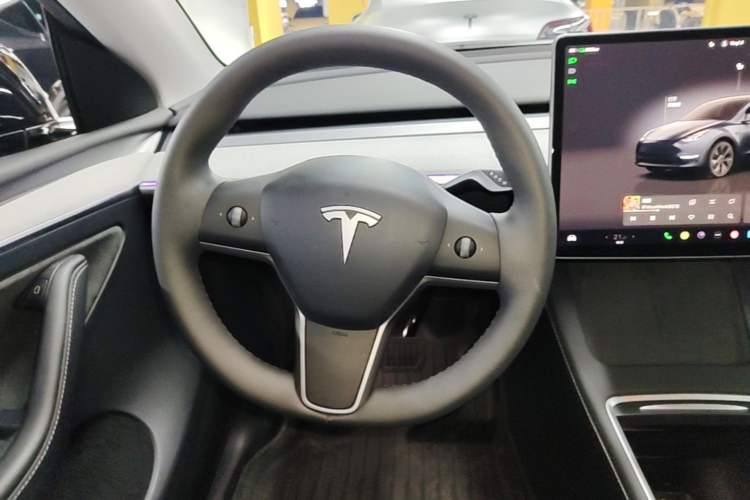 Used Tesla Model Y 2024 Rear-Wheel-Drive Version Steering Wheel