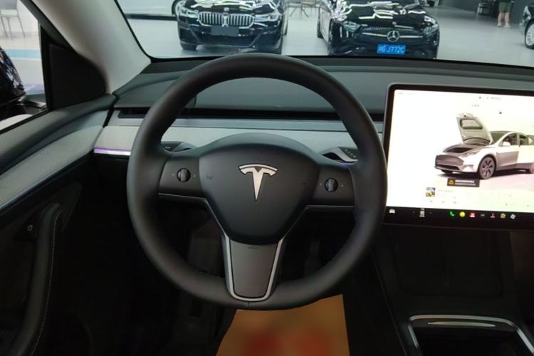 Used Tesla Model Y 2024 Rear-Wheel-Drive Version Steering Wheel