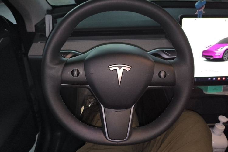 Used Tesla Model Y 2024 Rear-Wheel-Drive Version Steering Wheel