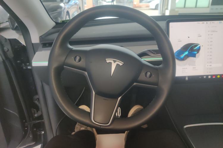 Used Tesla Model Y 2024 Rear-Wheel-Drive Version Steering Wheel