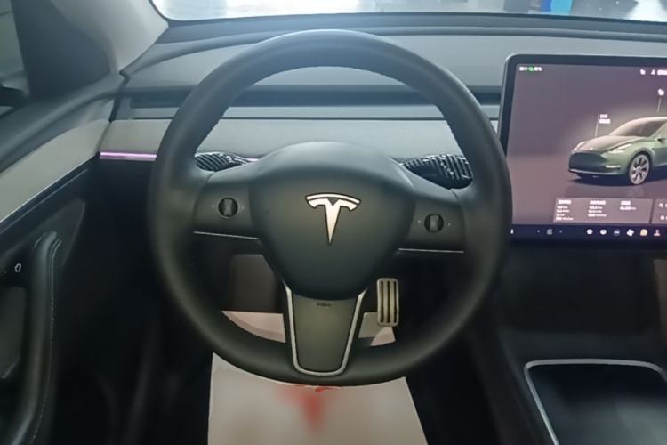 Used Tesla Model Y 2024 Rear-Wheel-Drive Version Steering Wheel