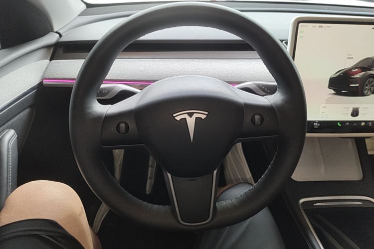 Used Tesla Model Y 2024 Rear-Wheel-Drive Version Steering Wheel