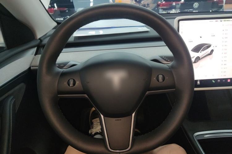 Used Tesla Model Y 2024 Rear-Wheel-Drive Version Steering Wheel