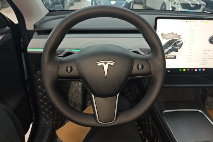 Used Tesla Model Y 2024 Rear-Wheel-Drive Version Steering Wheel