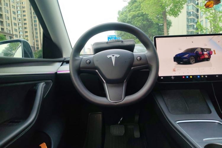 Used Tesla Model Y 2024 Rear-Wheel-Drive Version Steering Wheel