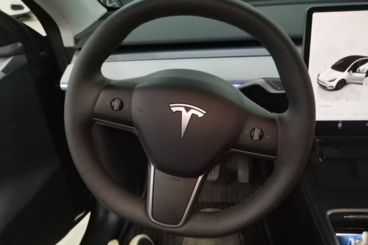 Used Tesla Model Y 2024 Rear-Wheel-Drive Version Steering Wheel
