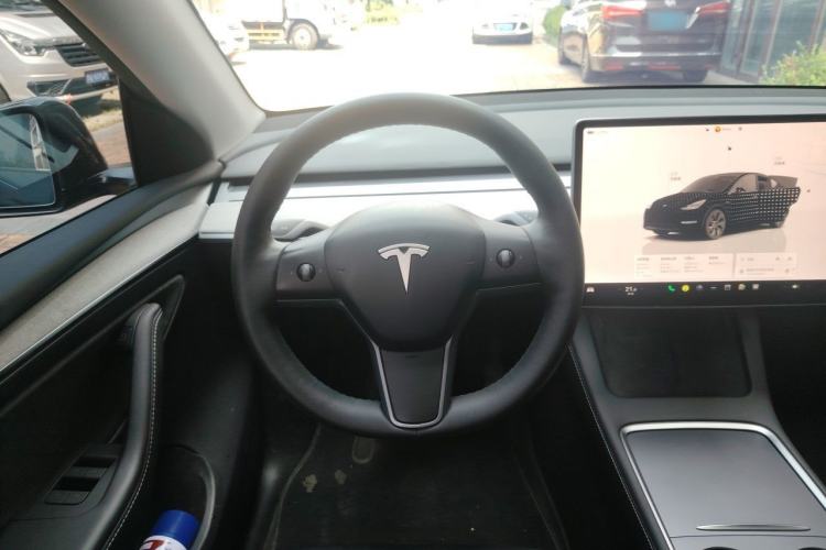 Used Tesla Model Y 2024 Rear-Wheel-Drive Version Steering Wheel