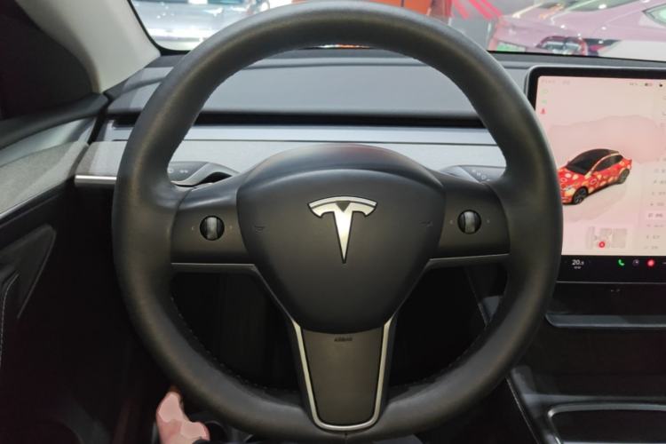 Used Tesla Model Y 2024 Rear-Wheel-Drive Version Steering Wheel