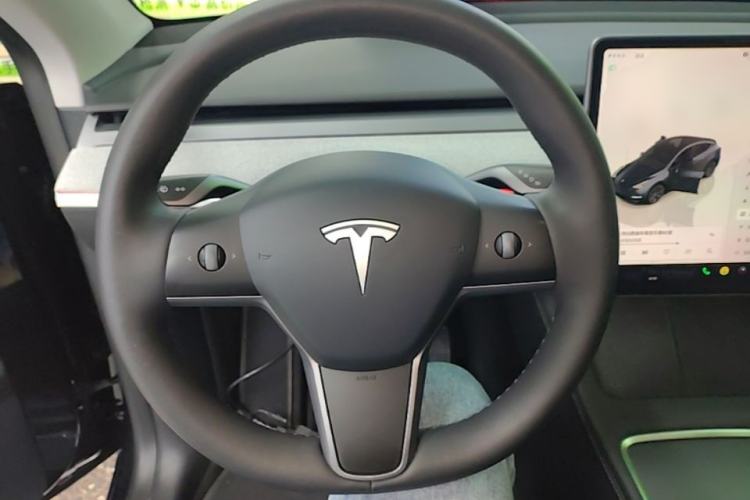 Used Tesla Model Y 2024 Rear-Wheel-Drive Version Steering Wheel