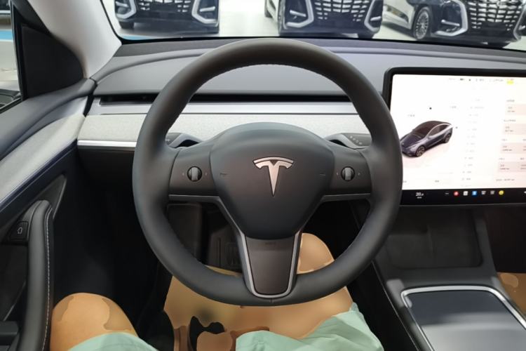 Used Tesla Model Y 2024 Rear-Wheel-Drive Version Steering Wheel