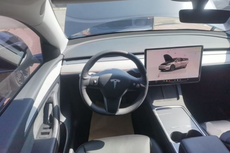 Used Tesla Model Y 2024 Rear-Wheel-Drive Version Steering Wheel