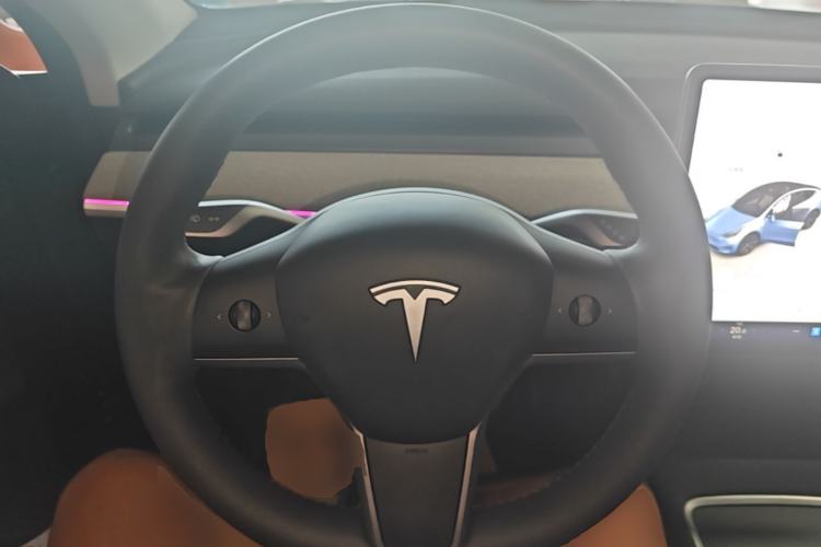 Used Tesla Model Y 2024 Rear-Wheel-Drive Version Steering Wheel