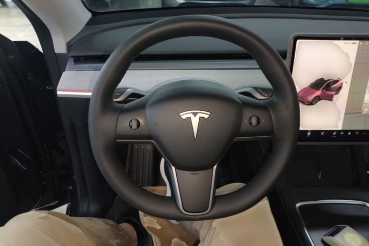 Used Tesla Model Y 2024 Rear-Wheel-Drive Version Steering Wheel