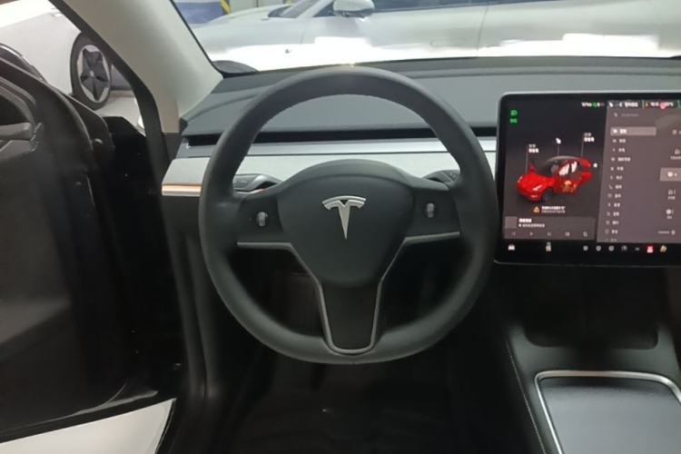 Used Tesla Model Y 2024 Rear-Wheel-Drive Version Steering Wheel