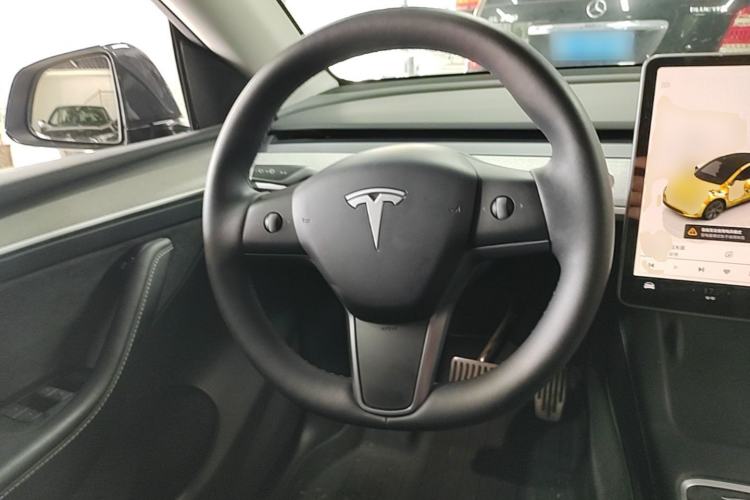 Used Tesla Model Y 2024 Rear-Wheel-Drive Version Steering Wheel