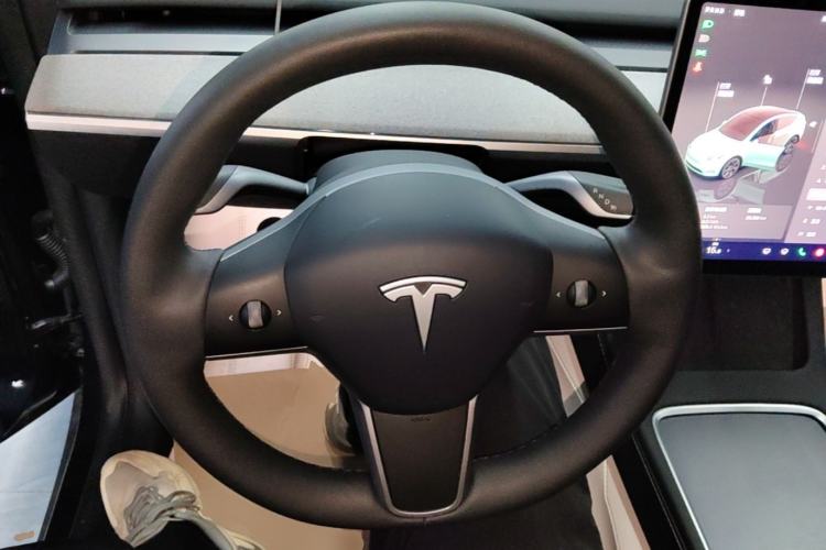 Used Tesla Model Y 2024 Rear-Wheel-Drive Version Steering Wheel