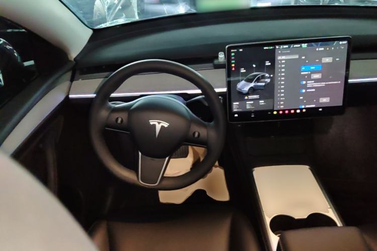 Used Tesla Model Y 2024 Rear-Wheel-Drive Version Steering Wheel