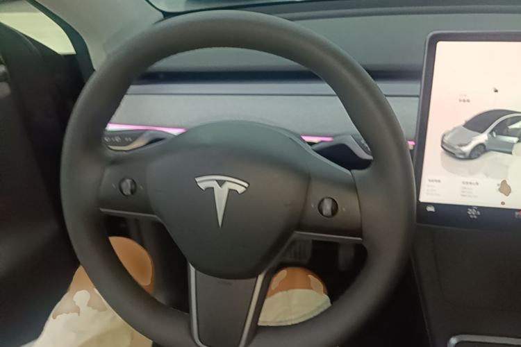 Used Tesla Model Y 2024 Rear-Wheel-Drive Version Steering Wheel