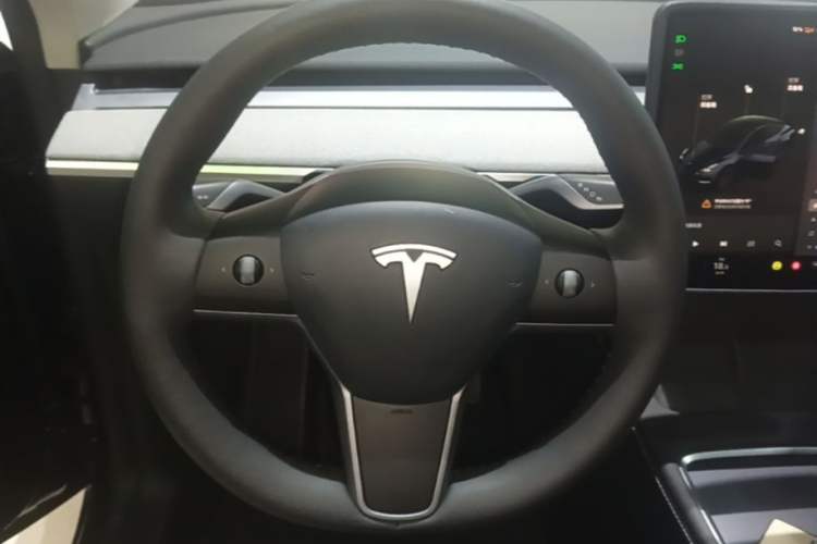 Used Tesla Model Y 2024 Rear-Wheel-Drive Version Steering Wheel