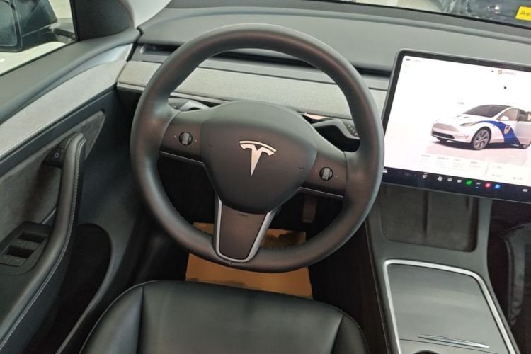 Used Tesla Model Y 2024 Rear-Wheel-Drive Version Steering Wheel