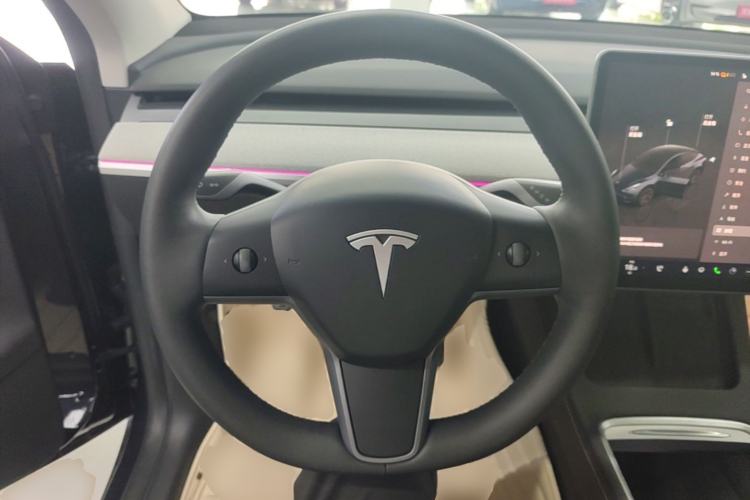 Used Tesla Model Y 2024 Rear-Wheel-Drive Version Steering Wheel