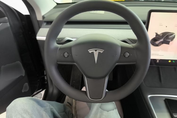 Used Tesla Model Y 2024 Rear-Wheel-Drive Version Steering Wheel