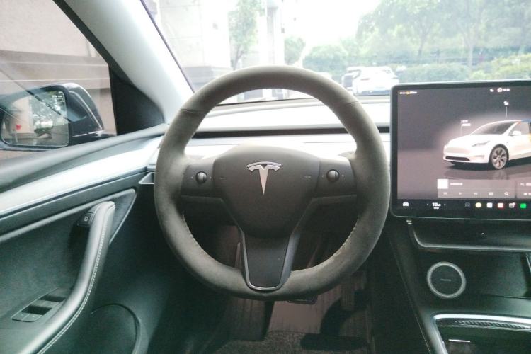 Used Tesla Model Y 2024 Rear-Wheel-Drive Version Steering Wheel