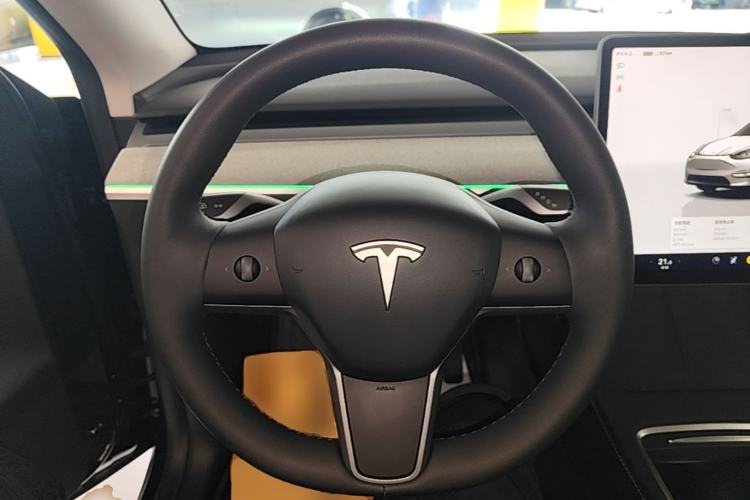 Used Tesla Model Y 2024 Rear-Wheel-Drive Version Steering Wheel