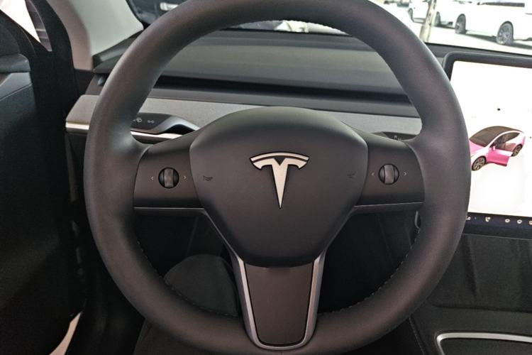 Used Tesla Model Y 2024 Rear-Wheel-Drive Version Steering Wheel