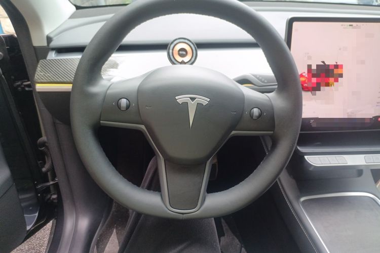 Used Tesla Model Y 2024 Long-Range All-Wheel-Drive Version Steering Wheel