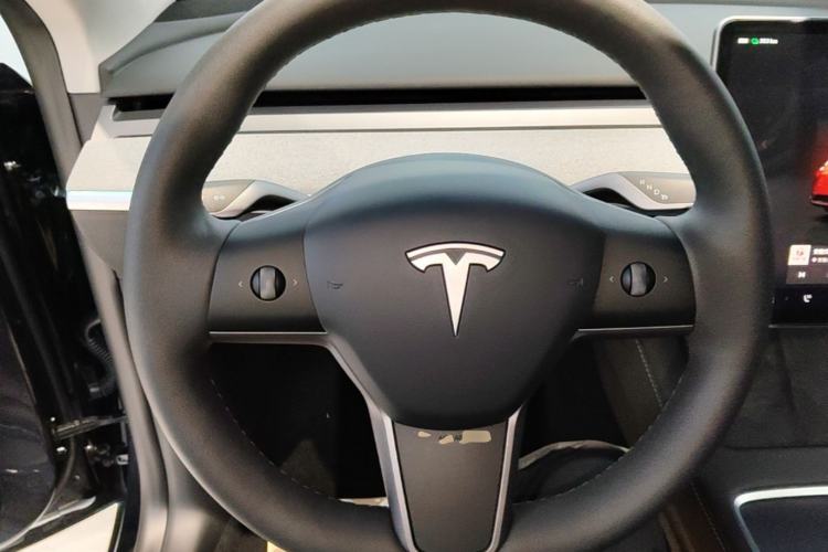 Used Tesla Model Y 2024 Rear-Wheel-Drive Version Steering Wheel