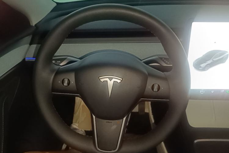 Used Tesla Model Y 2024 Rear-Wheel-Drive Version Steering Wheel
